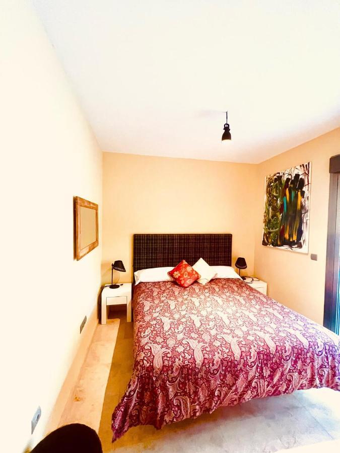 Villa Aguilas Club - Guest House Málaga Exteriör bild