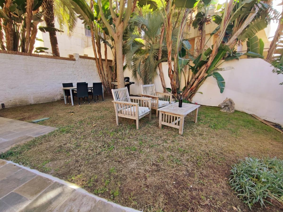 Villa Aguilas Club - Guest House Málaga Exteriör bild